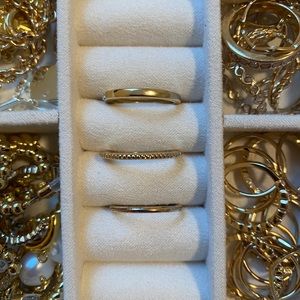 GOLD RINGS SET OF THREE